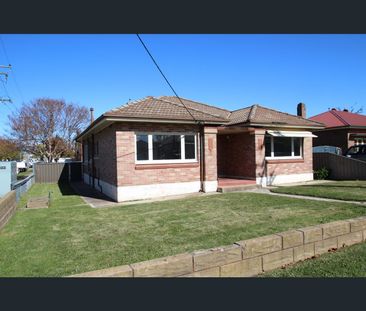 30 James Sheahan Drive, Orange, NSW 2800 - Photo 1