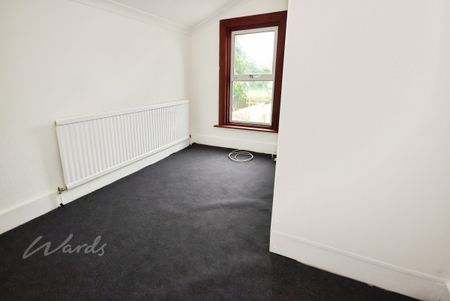 4 bedroom terraced house to rent - Photo 3