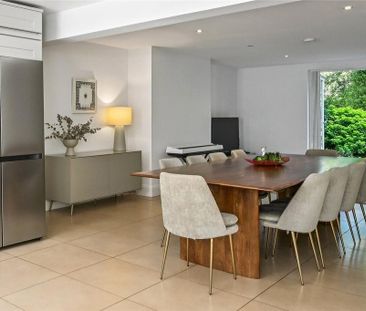 4 bedroom semi-detached house to rent - Photo 3