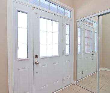 For Lease - 346 Glenbrae Avenue, Kanata, Ontario - Photo 4