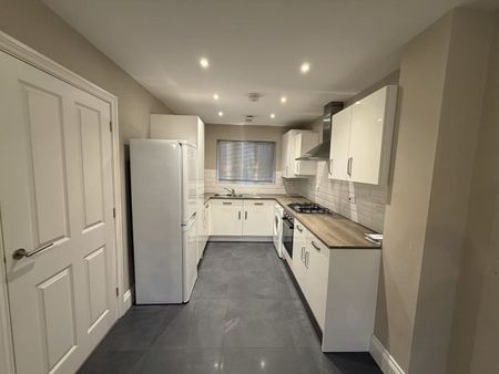 3 Bed Semi-Detached House, John Brooks Avenue, B66 - Photo 5