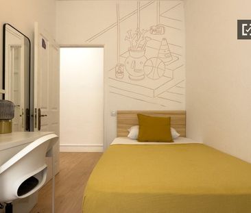 barcelona, Catalonia 08003 - Photo 2