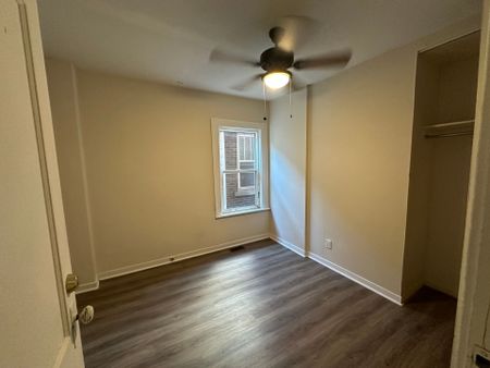 For Lease - 202-204 Mckay Avenue, Windsor, Ontario - Photo 4