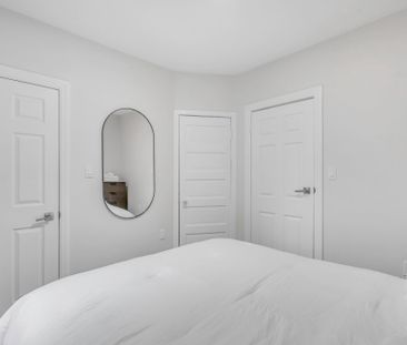 For Lease - 5111 KITCHENER Street, Niagara Falls, Ontario - Photo 1