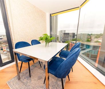 6 bedroom flat to rent - Photo 4