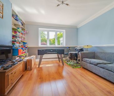 5 bedroom detached house to rent - Photo 3