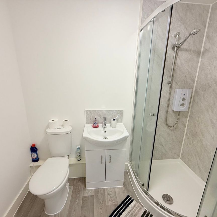 Newton Road, Yeovil, Somerset - Photo 1