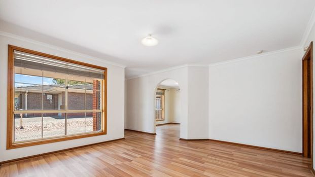 3 Bedroom Homette - Great Location - Photo 1