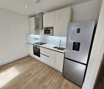 1 bedroom flat to rent - Photo 2