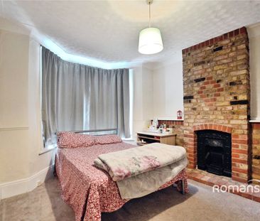 Mill Avenue, Uxbridge, UB8 - Photo 2