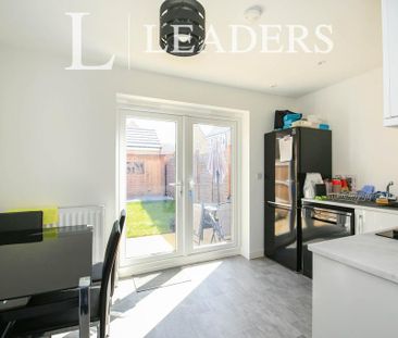 2 bedroom semi-detached house to rent - Photo 6