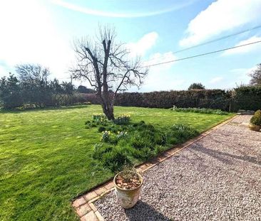 High Street, Holme, Newark, NG23 - Photo 3