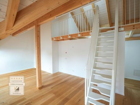 Hochwertige 2Z DG Wohnung mit Galerie, großer Balkon, Badewanne, Düsche - Foto 4