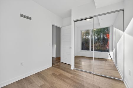 For Lease - 333 Sunseeker Avenue Unit# 201, Innisfil, Ontario - Photo 3