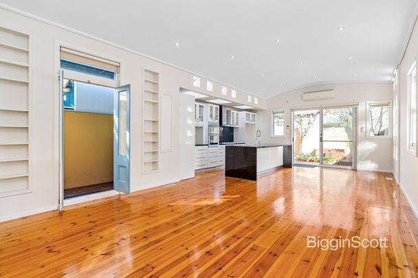 Stylish Fitzroy Living with Tuscan-Inspired Courtyard Charm - Photo 1