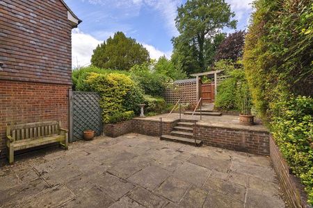 3 bedroom terraced house to rent - Photo 4