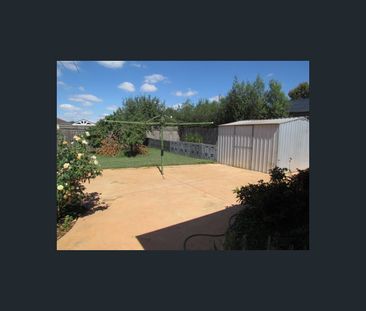 47 Gunnawarra Road, Kurunjang, Vic 3337 - Photo 2