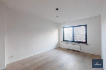 Instapklare eigendom met tuin te Mariakerke - Photo 4