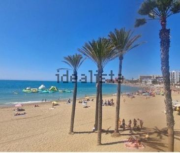 Alquiler de piso en Avenida Benalmádena - Photo 1