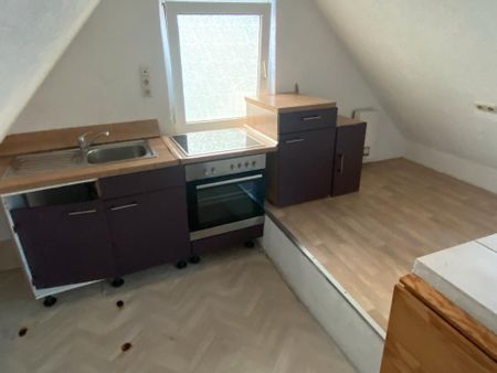 2 Zimmer Dachwohnung, Küche, Bad, Balkon in Damm Glattbacherstr. - Photo 5