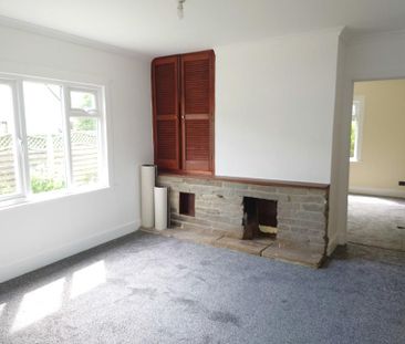 3 bedroom bungalow to rent - Photo 1