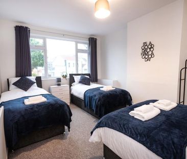 3 bedroom flat to rent - Photo 6