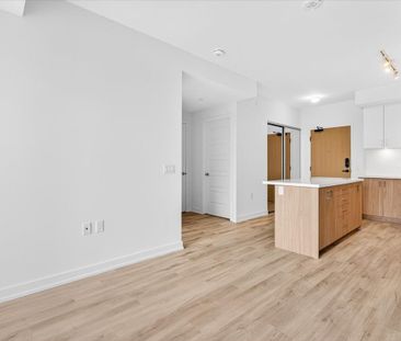 For Lease - 333 Sunseeker Avenue Unit# 249, Innisfil, Ontario - Photo 4