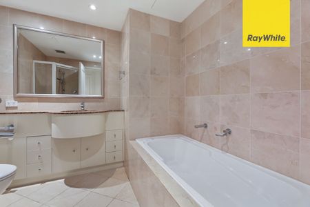 PRIME POSITION WITH MOMENTS TO SHOPS AND BAY RUN...CALL 0421 579 502 - Photo 5