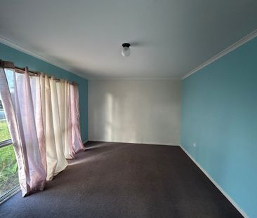 9 Holmes Drive, Beaconsfield - Photo 5
