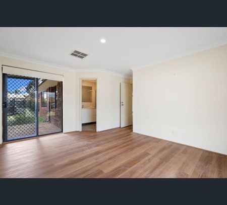 6 Newry Close, Waterford, WA 6152 - Photo 5