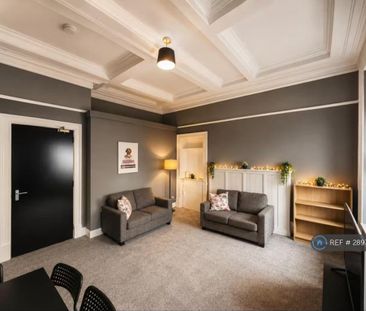 6 bedroom terraced house to rent - Photo 2