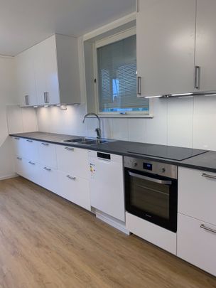 Körsbärsvägen, Västerås - Foto 1
