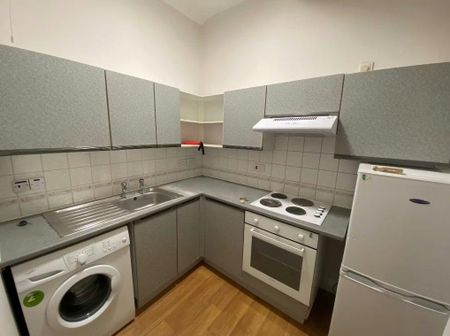 3 bedroom property to rent - Photo 3