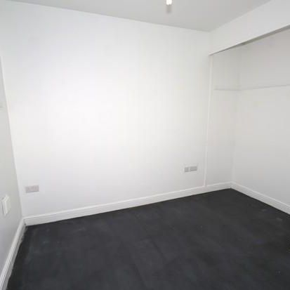 1 bedroom ground floor flat to rent - Photo 1