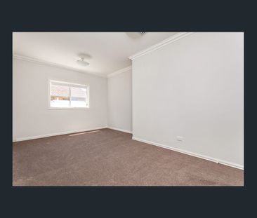 Three bedroom unit for lease in Bundoora - family sized living with... - Photo 2