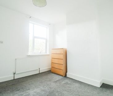 2 Bed Terraced House, Mostyn Street, LE3 - Photo 2