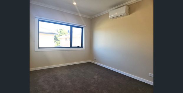 2/39 Heywood St, Ringwood, VIC 3134 - Low Maintenance Living in a Prime Ringwood Location - Photo 1