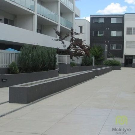 Convenient living! - Photo 3