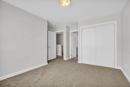 For Lease - 1627 Creekway Private, Kanata, Ontario - Photo 3