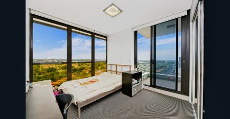 2 bed 2 bath - Photo 2