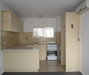 6 / 13 Lansdowne Road, ST KILDA EAST - Photo 3
