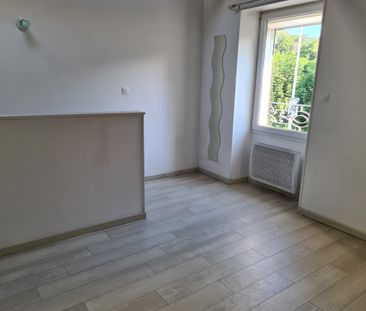 Location Appartement 2 pièces 32m² LE CREUSOT 71200 - Photo 4