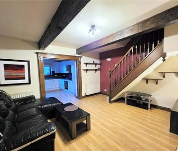 3 bedroom semi-detached house to rent - Photo 2