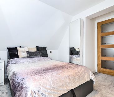 1 bedroom Flat in Southwell Park Road, Camberley - Photo 3