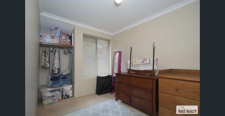 Spacious Home - Photo 5