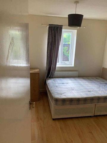 Wellington Road, Fallowfield, M14 - Photo 3