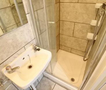 Studio to rent - Photo 6