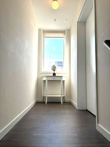 Condo Townhouse For Lease | E8136754 - Photo 2