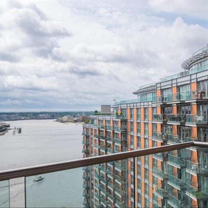 Flat , New Providence Wharf, Fairmont Avenue, London - Photo 1