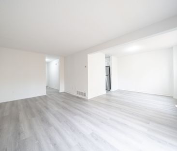 For Lease - 1237 White Oaks N/A, Oakville, Ontario - Photo 1